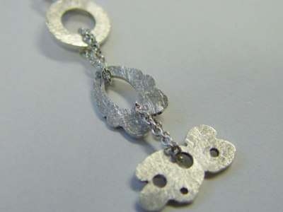 Bild des Schmuckstuecks