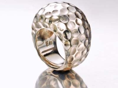 Bild des Schmuckstuecks