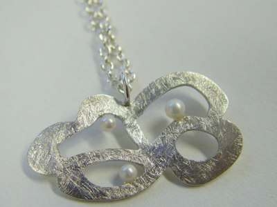 Bild des Schmuckstuecks