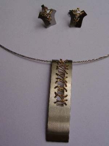 Bild des Schmuckstuecks