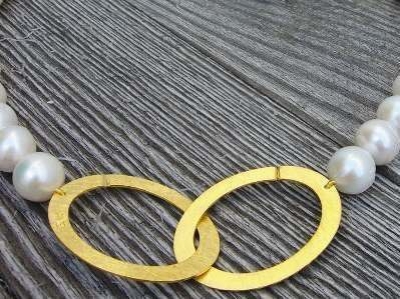 Bild des Schmuckstuecks